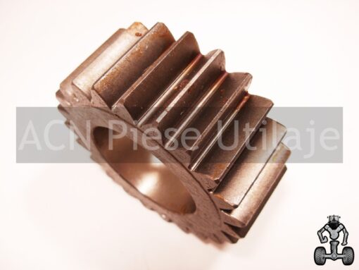 Pinion planetar pentru tractor Massey Ferguson 3630